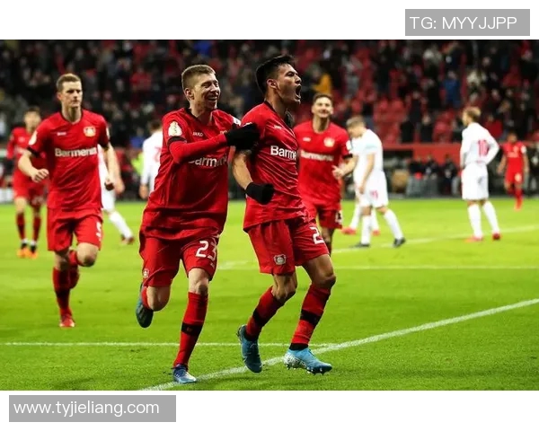 热刺对阵莱比锡红牛比分揭晓赛季精彩对决回顾