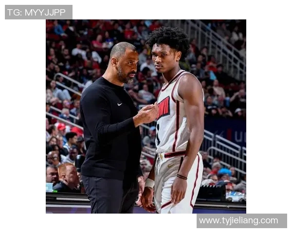 火箭队与魔术队精彩对决比赛直播录像回顾与分析